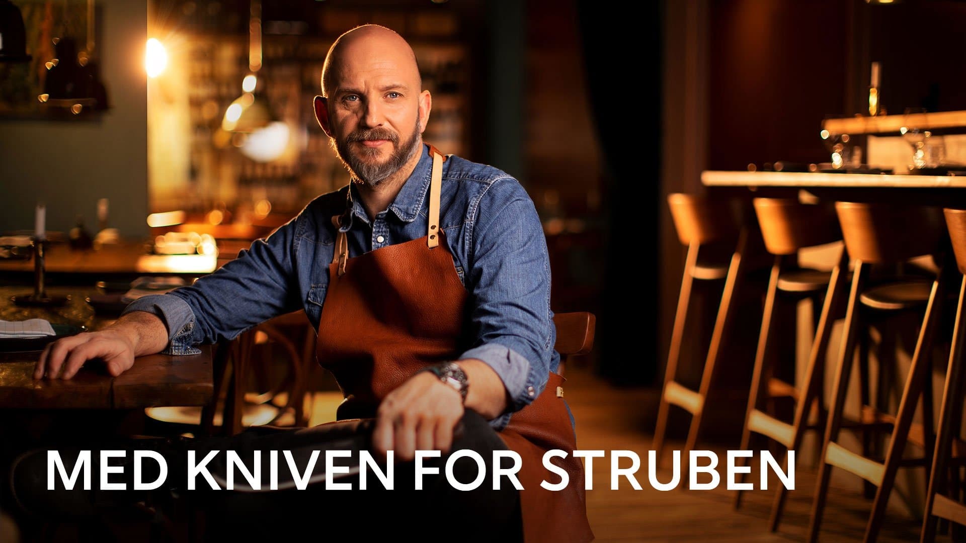 Med kniven for struben