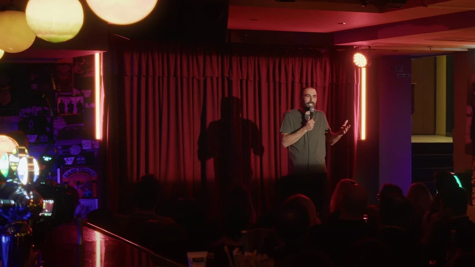 Horses Have Priority Here