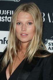 Toni Garrn photo 2
