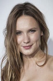 Ana Girardot photo 8