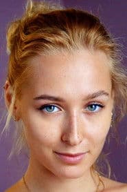 Kelly Collins photo 7