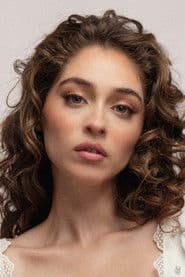 Cemre Baysel photo 3