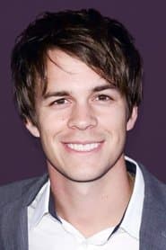 Johnny Simmons photo 2