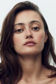 Ella Purnell photo 9