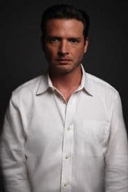 Aden Young photo 2