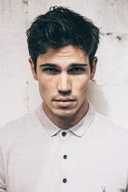 Tanner Novlan photo 4