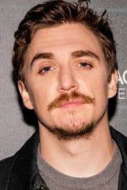 Kyle Gallner photo 7