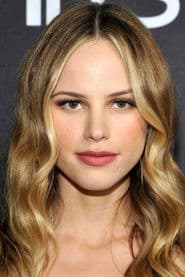 Halston Sage photo 3