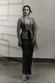 Indriati Iskak photo 2