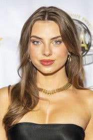 Caitlin Carmichael photo 4