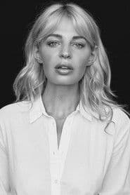 Chloe Farnworth photo 3