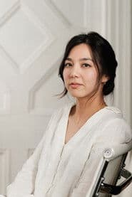 Elizabeth Lo photo 1