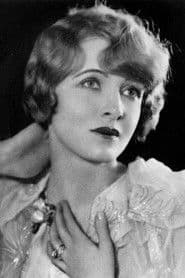 Claire Windsor photo 4