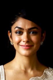 Mrunal Thakur photo 8