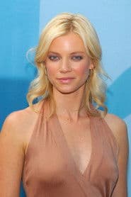 Amy Smart photo 8