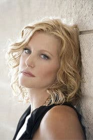 Anna Gunn photo 4