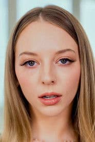 Lily Larimar photo 4