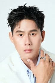 Thanawin Pholcharoenrat photo 2