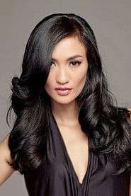 Atiqah Hasiholan photo 2