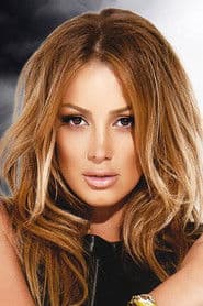 Petek Dinçöz photo 3