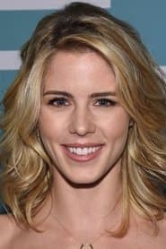 Emily Bett Rickards photo 2