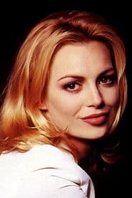 Kylie Travis photo 2