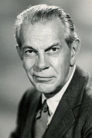 Raymond Massey photo 4