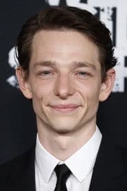 Mike Faist photo 3