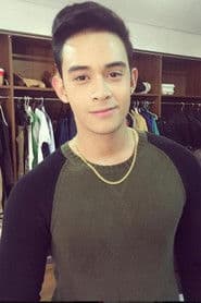 Diego Loyzaga photo 2