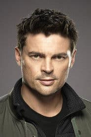 Karl Urban photo 9