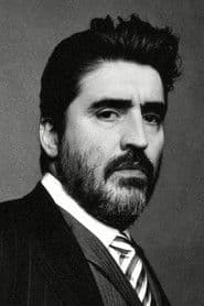 Alfred Molina photo 10