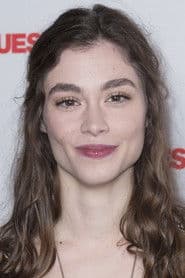 Sarah Davenport photo 3