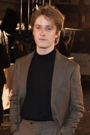 Louis Hofmann photo 10
