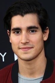 Henry Zaga photo 2