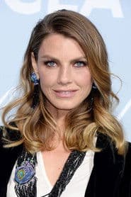 Angela Lindvall photo 4