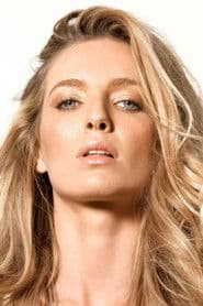 Annabelle Wallis photo 8
