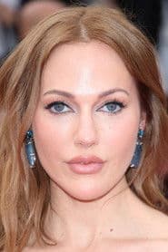 Meryem Uzerli photo 10