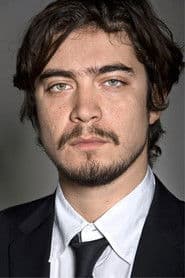 Riccardo Scamarcio photo 7