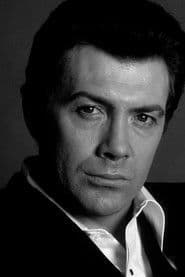 Lewis Collins photo 2