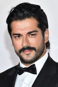 Burak Özçivit photo 2
