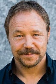 Stephen Graham photo 7