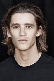 Brenton Thwaites photo 3