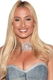 Montana Tucker photo 3