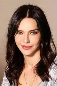 Hande Ataizi photo 3