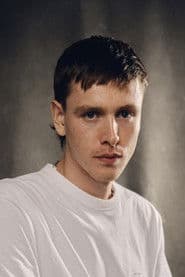 Harris Dickinson photo 10