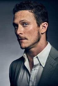 Jonathan Tucker photo 3