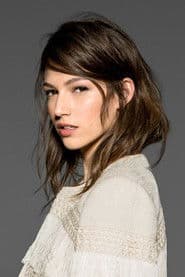 Úrsula Corberó photo 9