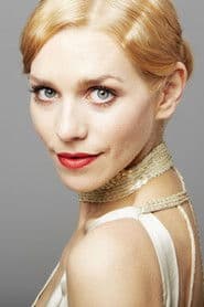 Julia Dietze photo 9