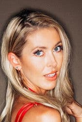 Holly Hotwife photo 2