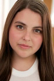 Beanie Feldstein photo 5